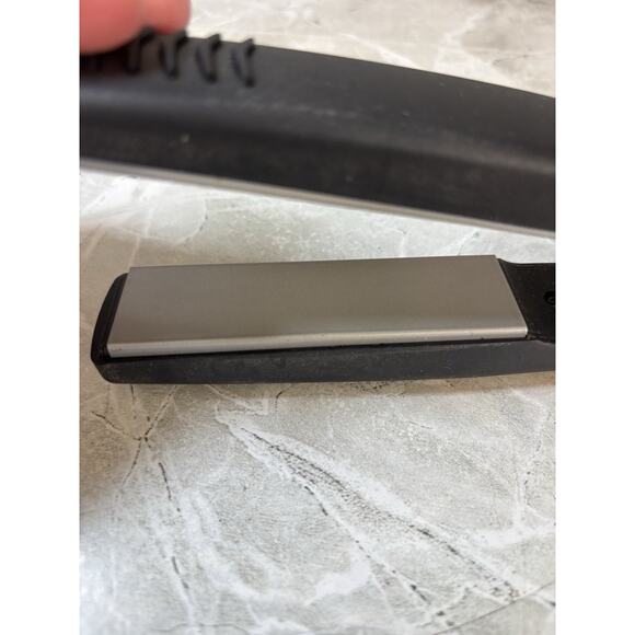 Revlon Ceramic Hair Flat Iron Ultra Straight Quick Smooth Straightening RVST2043 - Picture 4 of 6